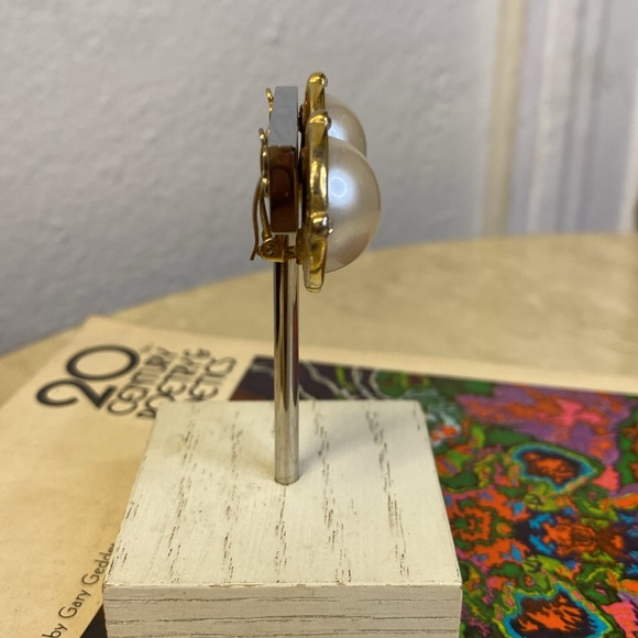 Faux Pearl & Rhinestone Clip-in Earrings - Picture 2 of 3